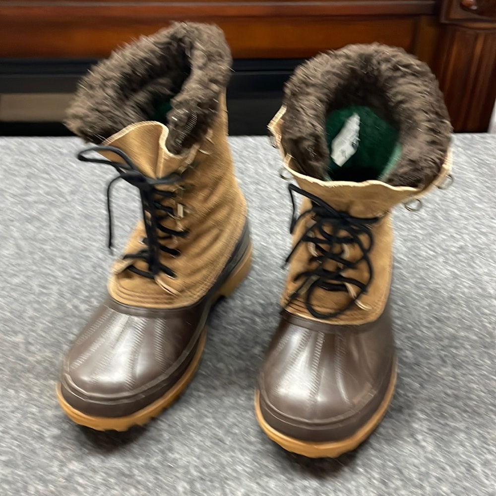 Sorel Brown and Tan Winter Lace-Up Boots